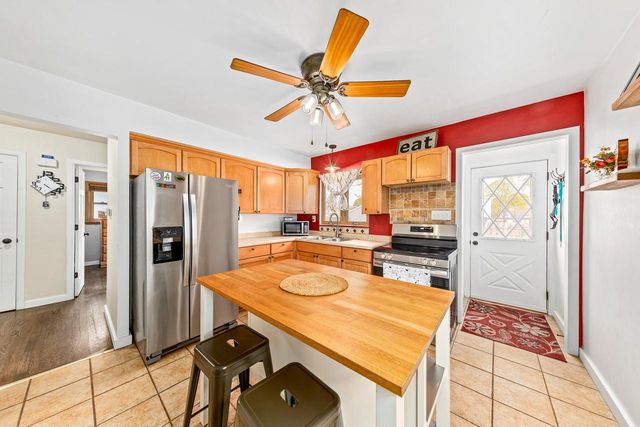 2560 64th STREET, Milwaukee, WI 53219