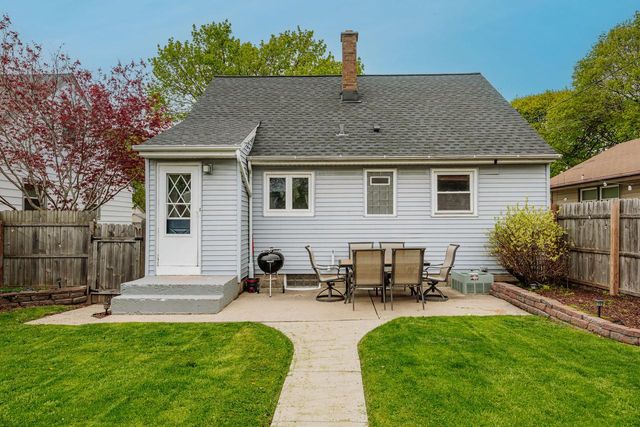 2560 64th STREET, Milwaukee, WI 53219