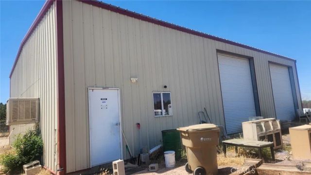 9070 6th, Hesperia, CA 92345