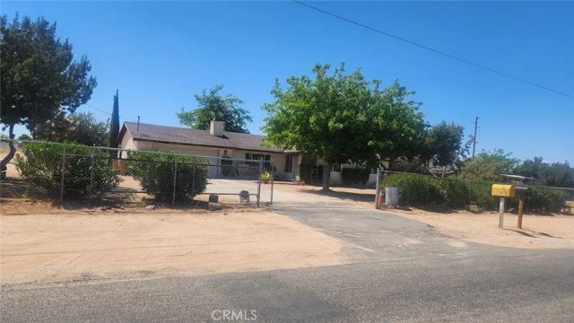 9070 6th, Hesperia, CA 92345