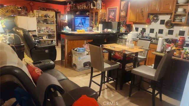 9070 6th, Hesperia, CA 92345