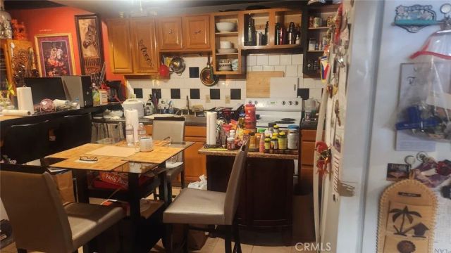 9070 6th, Hesperia, CA 92345
