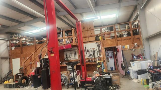 9070 6th, Hesperia, CA 92345