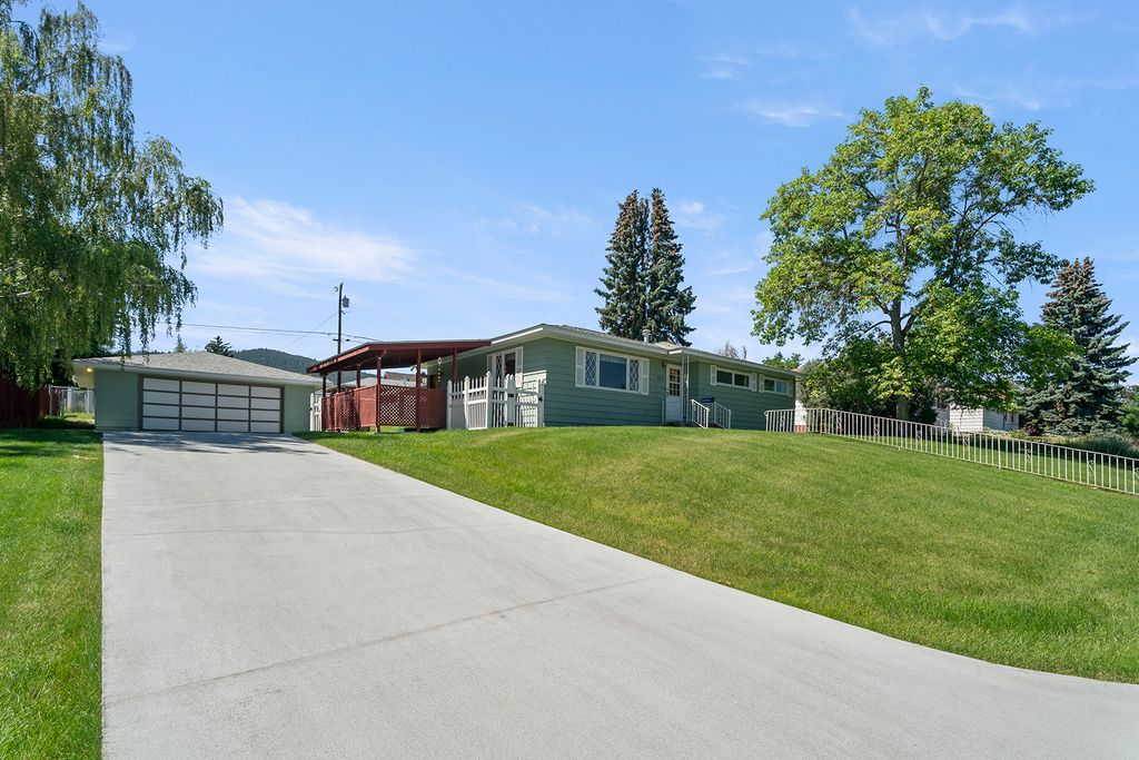 2017 Highland Street, Helena, MT 59601 photo 1