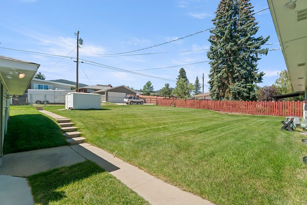 2017 Highland Street, Helena, MT 59601 photo 3