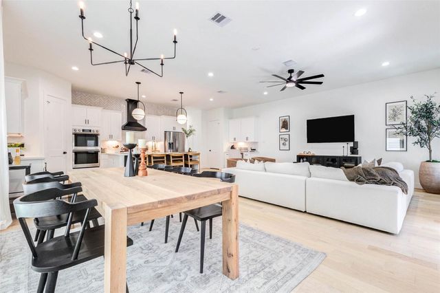 1922 Hoskins Drive, Houston, TX 77080