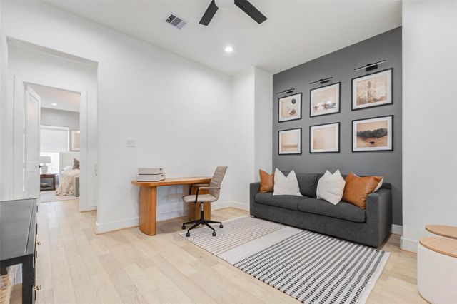 1922 Hoskins Drive, Houston, TX 77080