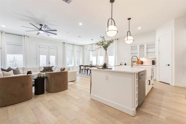 1922 Hoskins Drive, Houston, TX 77080