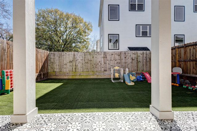 1922 Hoskins Drive, Houston, TX 77080