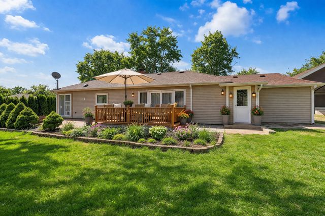 132 Harvey Avenue, Wood Dale, IL 60191