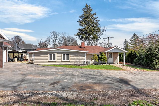 132 Harvey Avenue, Wood Dale, IL 60191