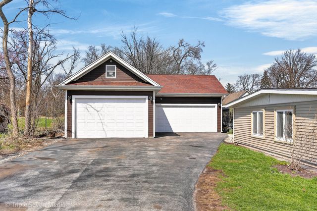 132 Harvey Avenue, Wood Dale, IL 60191