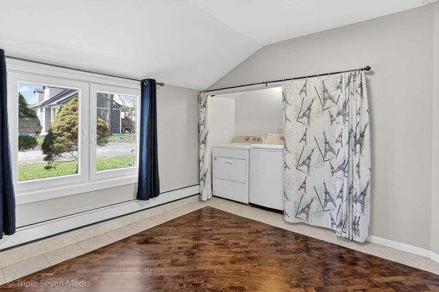 132 Harvey Avenue, Wood Dale, IL 60191