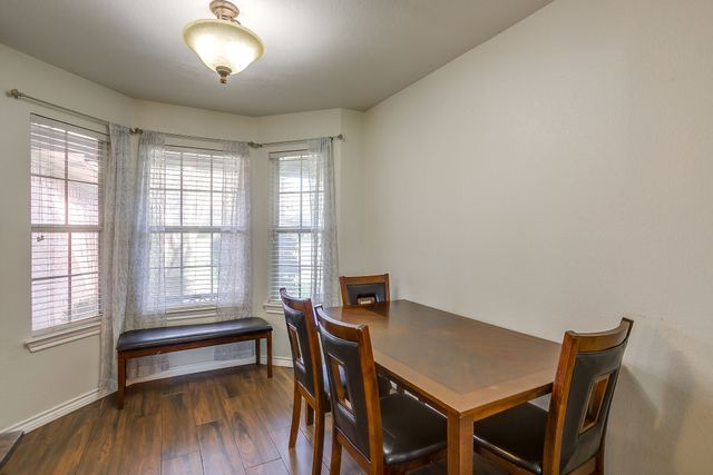 1215 Davis Street, Cleburne, TX 76033