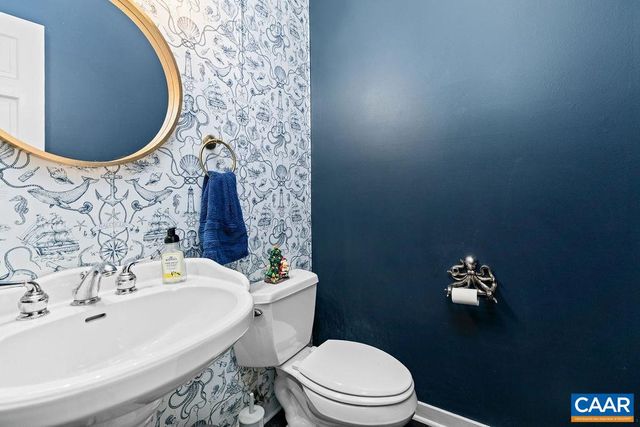 423 FOOTHILLS DR, Nellysford, VA 22958