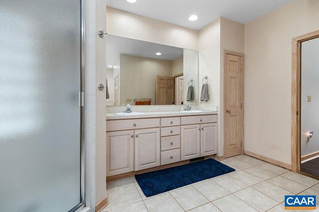 423 FOOTHILLS DR, Nellysford, VA 22958