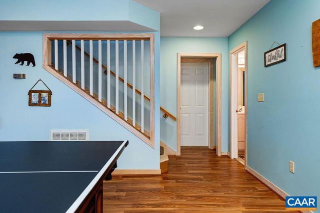 423 FOOTHILLS DR, Nellysford, VA 22958