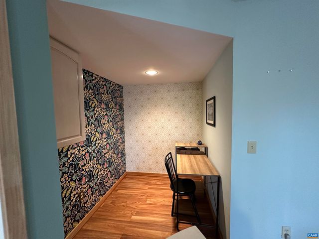 423 FOOTHILLS DR, Nellysford, VA 22958