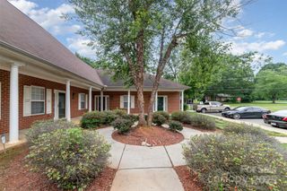 7012 Somerset Springs Drive E, Charlotte, NC 28262