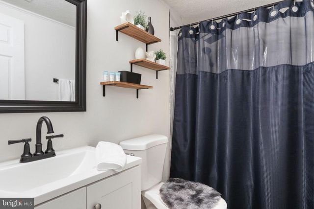 110 RED MAPLE LN, Harpers Ferry, WV 25425