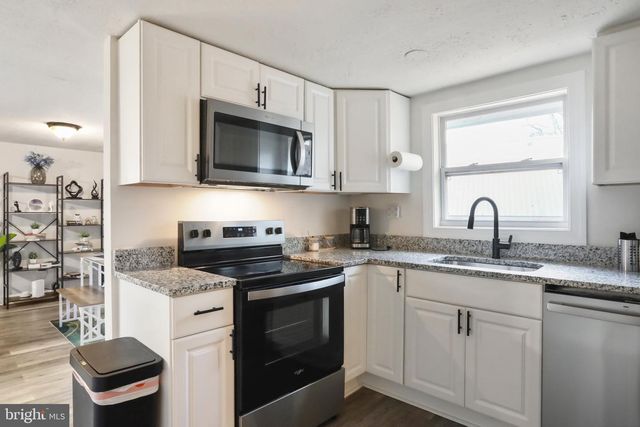 110 RED MAPLE LN, Harpers Ferry, WV 25425