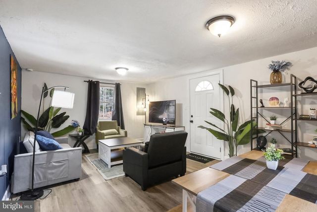 110 RED MAPLE LN, Harpers Ferry, WV 25425