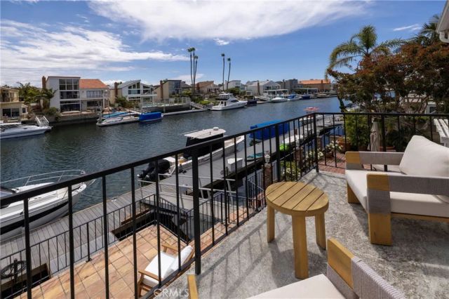 16068 Bonaire, Huntington Beach, CA 92649
