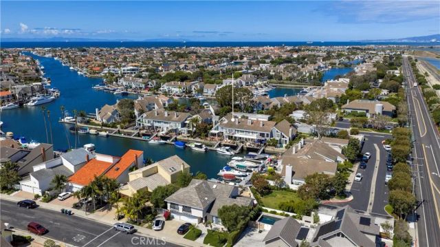 16068 Bonaire, Huntington Beach, CA 92649