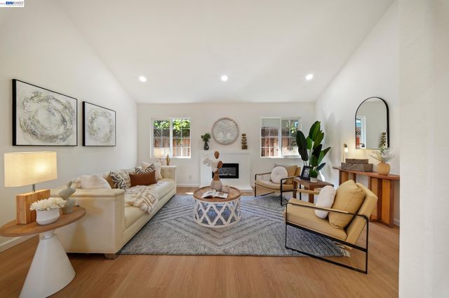 41519 Erma, Fremont, CA 94539
