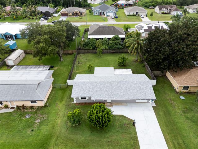 242 NW Lincoln Avenue, Port St Lucie, FL 34983