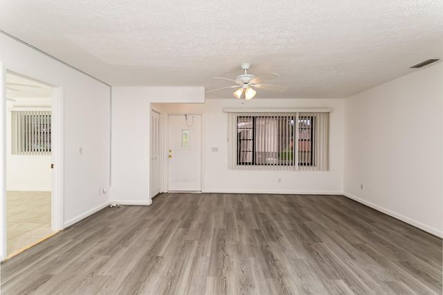 242 NW Lincoln Avenue, Port St Lucie, FL 34983