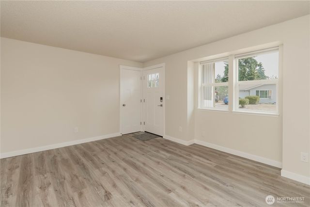 17520 6th Ave Ct E, Spanaway, WA 98387