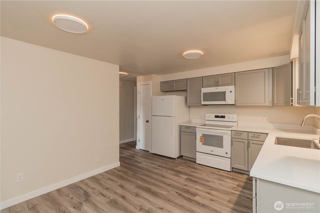 17520 6th Ave Ct E, Spanaway, WA 98387