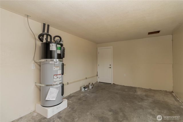 17520 6th Ave Ct E, Spanaway, WA 98387