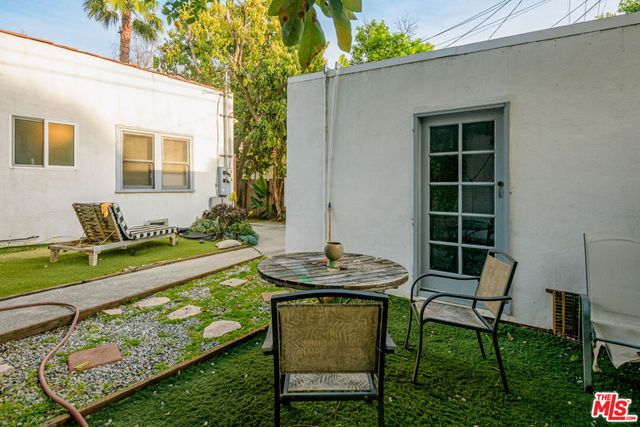 1143 Poinsettia Drive, West Hollywood, CA 90046