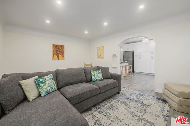 1143 Poinsettia Drive, West Hollywood, CA 90046