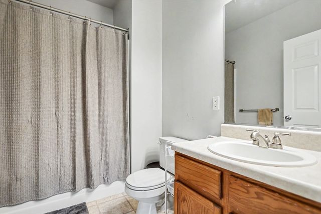 19 Hampshire Road 205, Methuen, MA 01844