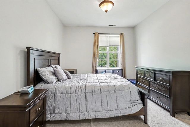 19 Hampshire Road 205, Methuen, MA 01844