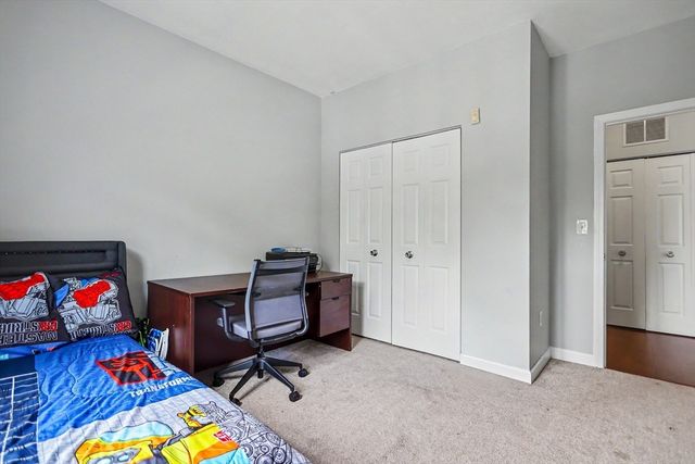 19 Hampshire Road 205, Methuen, MA 01844