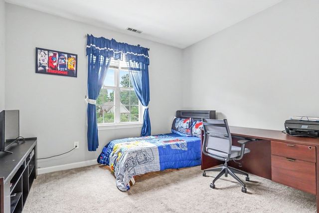 19 Hampshire Road 205, Methuen, MA 01844