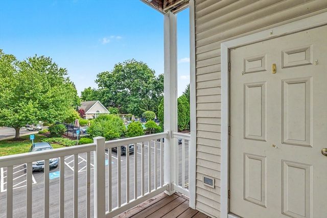 19 Hampshire Road 205, Methuen, MA 01844