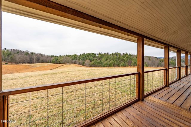 3146 Divide Road, Mountain City, TN 37683