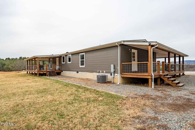 3146 Divide Road, Mountain City, TN 37683