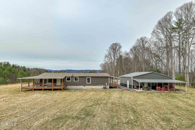 3146 Divide Road, Mountain City, TN 37683