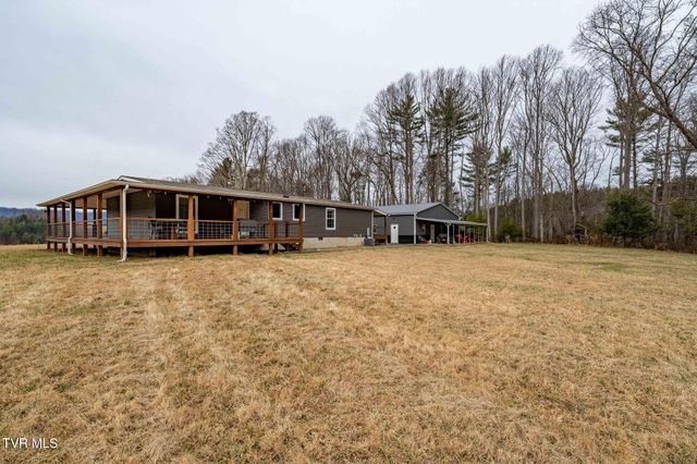 3146 Divide Road, Mountain City, TN 37683