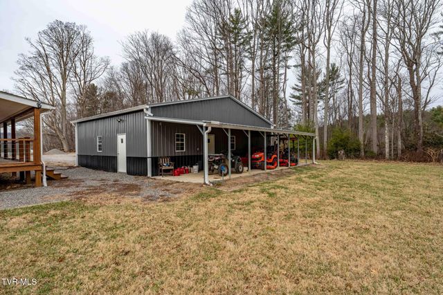 3146 Divide Road, Mountain City, TN 37683