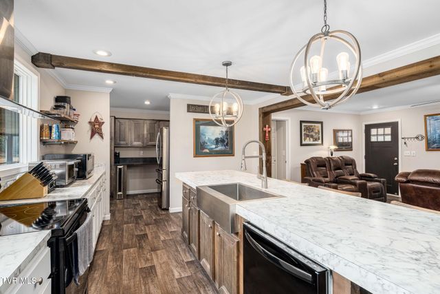 3146 Divide Road, Mountain City, TN 37683