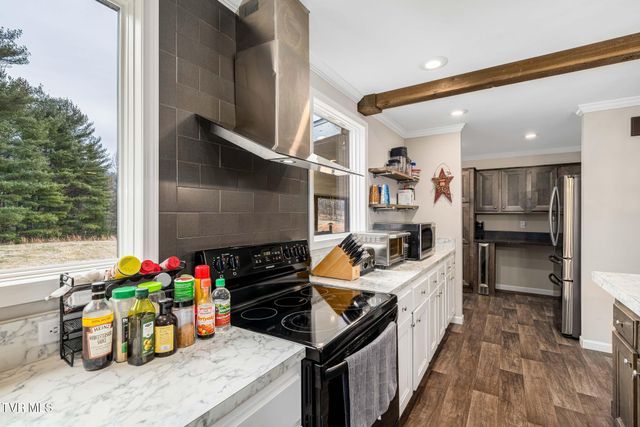 3146 Divide Road, Mountain City, TN 37683