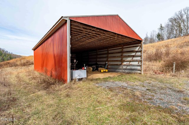 3146 Divide Road, Mountain City, TN 37683