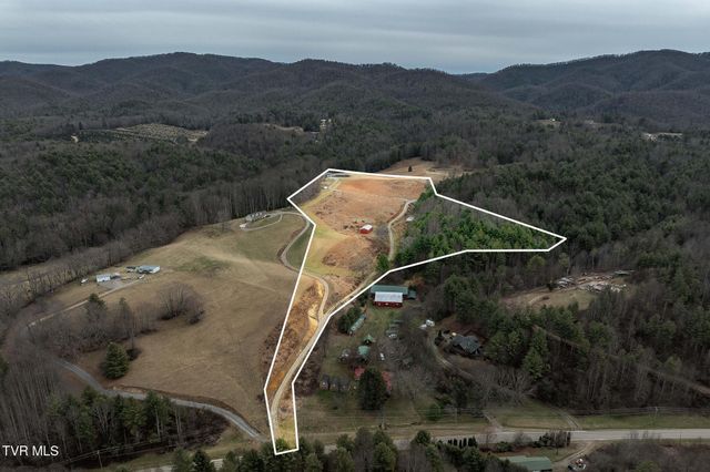 3146 Divide Road, Mountain City, TN 37683